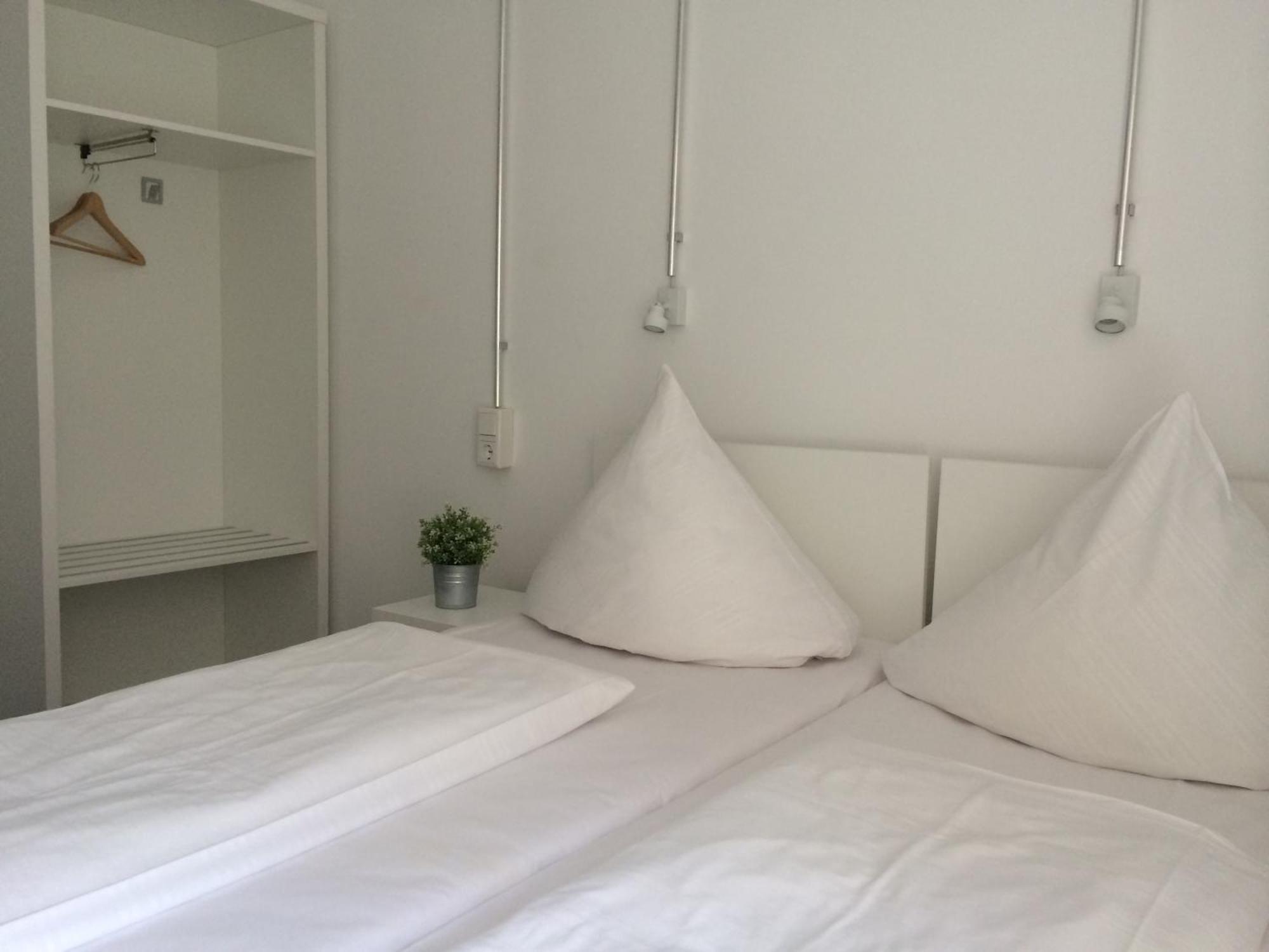 Bnb Near Brandenburg Gate - Rooms & Apartments Berlin Room photo