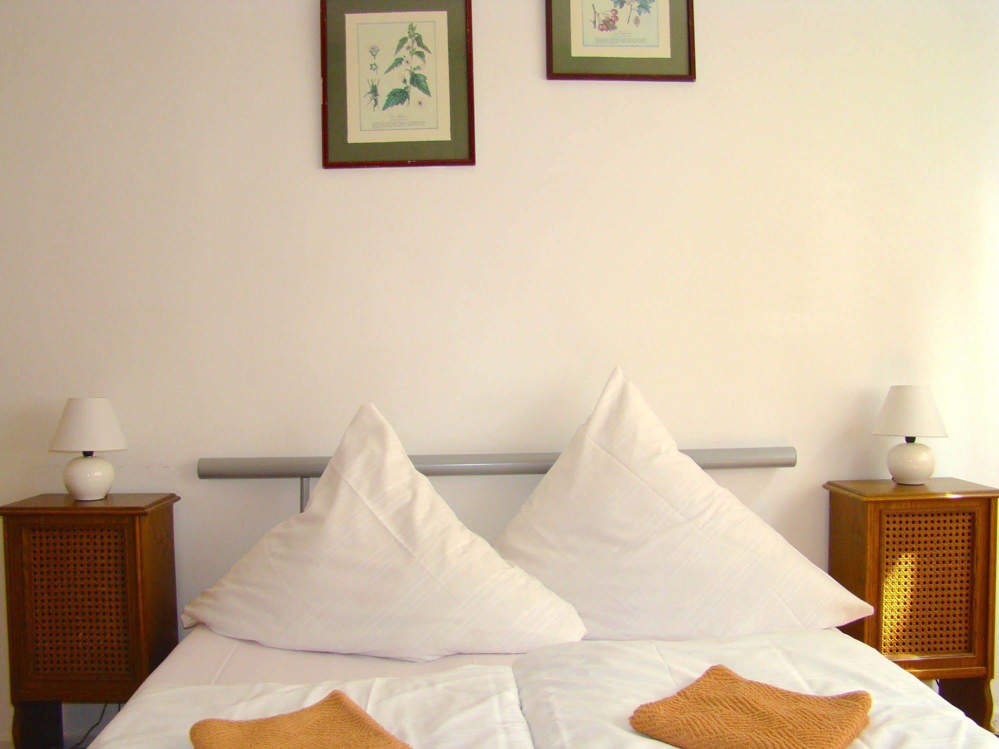 Bnb Near Brandenburg Gate - Rooms & Apartments Berlin Exterior photo